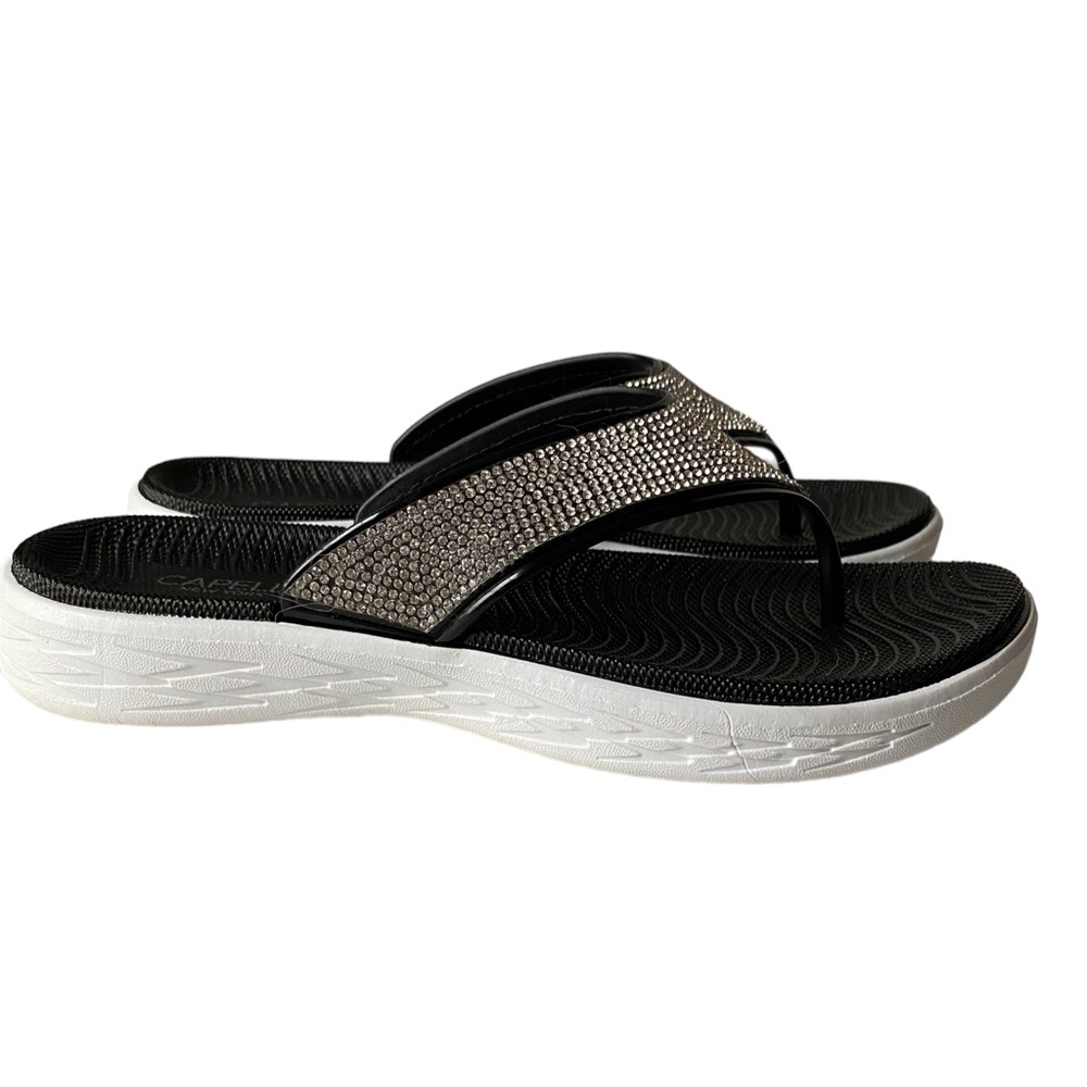 Capelli New York Flip Flop Sandal Size 7 NWOT